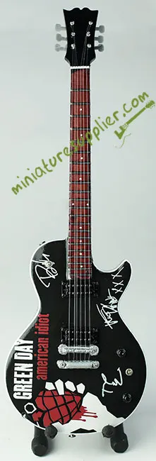 Miniature guitar Green Day with signature hand made in nice quality