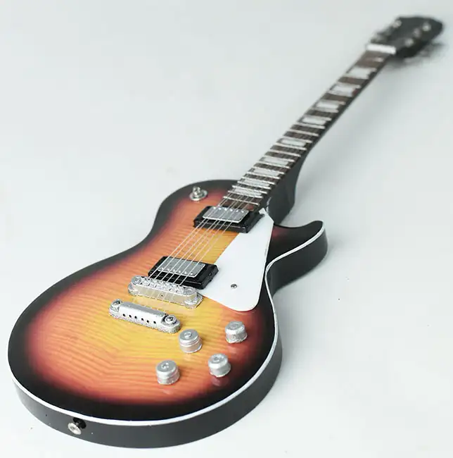 wholesale Miniature guitar replica Slash sunburst