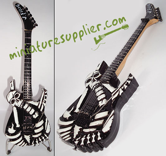 Miniature Guitar replica George Lynch Skull and bones