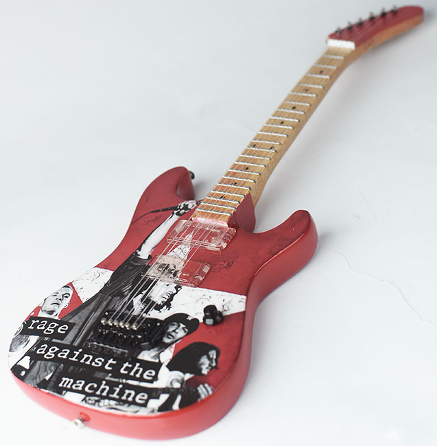 wholesale Miniature guitar replica Freddie Mercury, Queen
