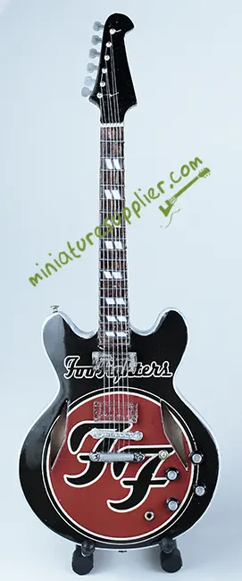 Miniature guitar replica Foo Fighters logos -  Dave Grohl