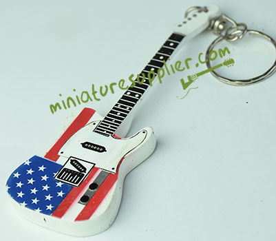 Keyring guitar miniature made in Bali Indonesia