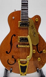 miniature guitar model Chet Atkins
