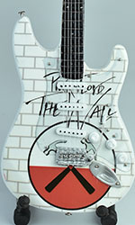 Pink Floyd the Wall miniature guitar airbrush