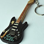 keyring guitar Johnny Halyday tribute, guitar miniature